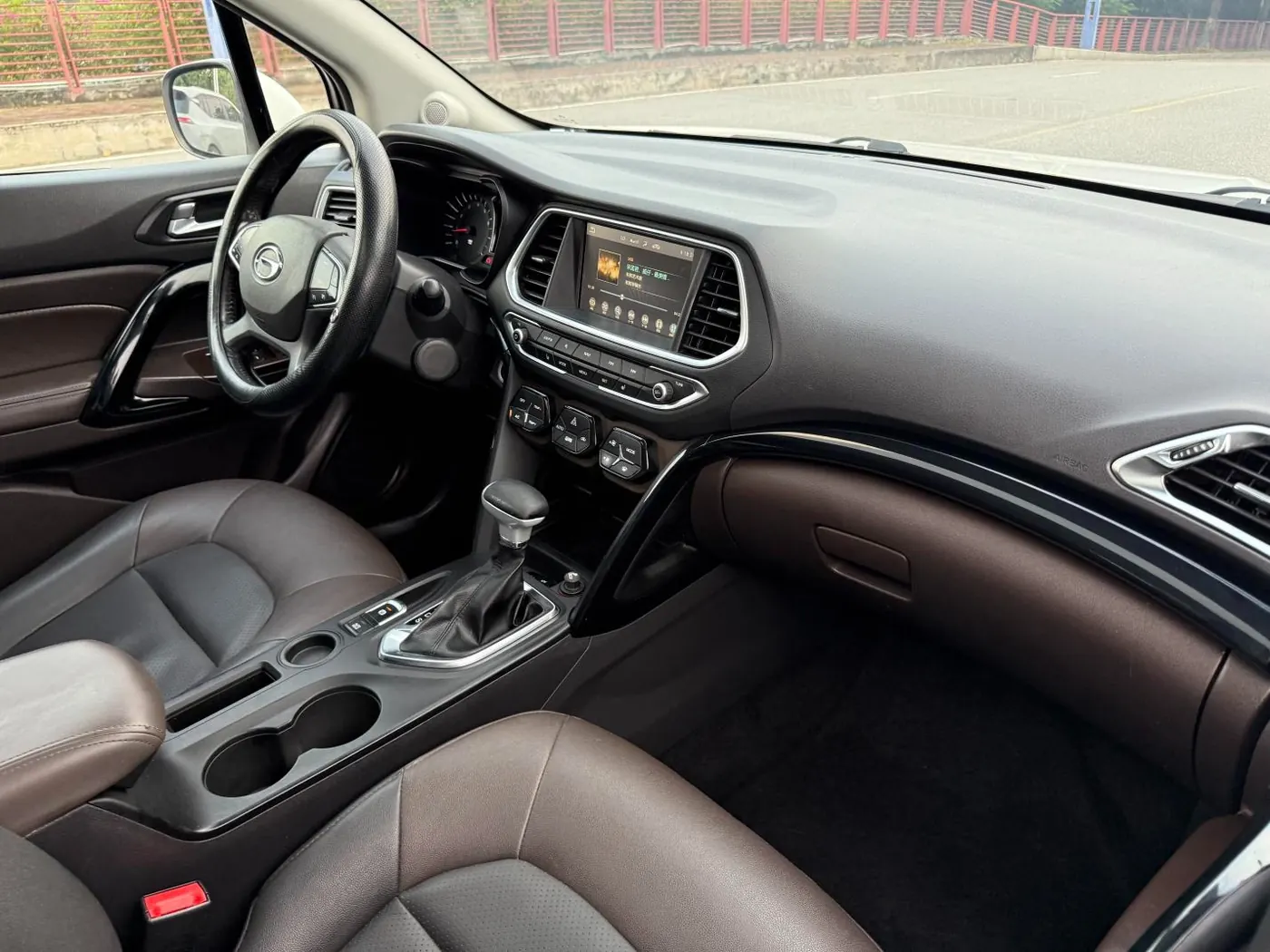 GAC Trumpchi GS4 1.5T photo 12