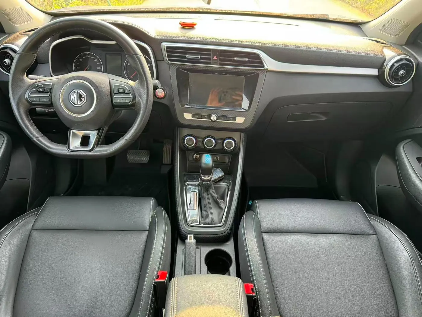 MG ZS 1.5L photo 8