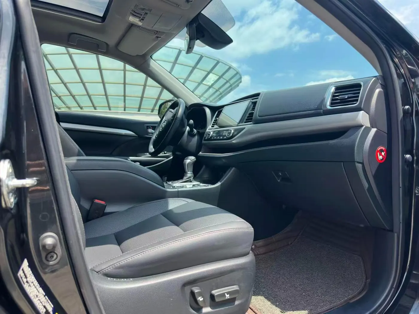 Toyota Highlander 2.0T photo 11