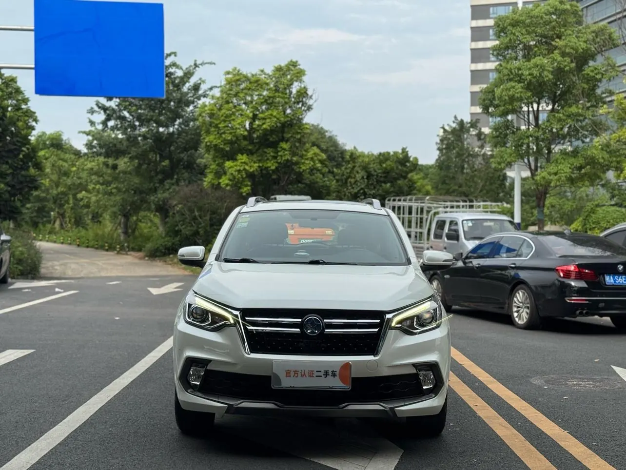 VenuciaT70 2.0L CVT photo 2