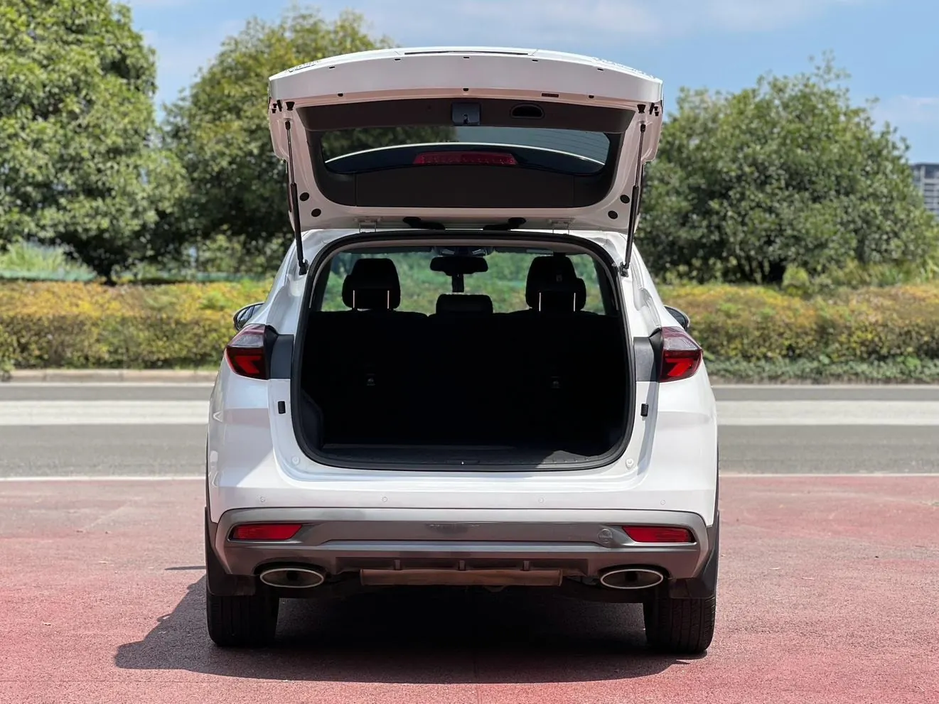 Hyundai Tucson 280TGDi photo 7