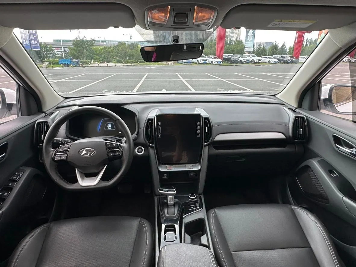 Hyundaiix35 240T GDi DCT GLS photo 6