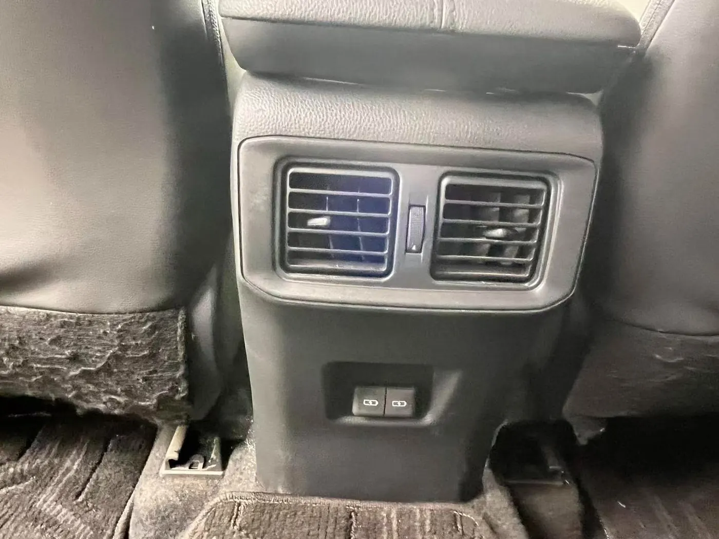 Toyota RAV4 2.0L photo 4
