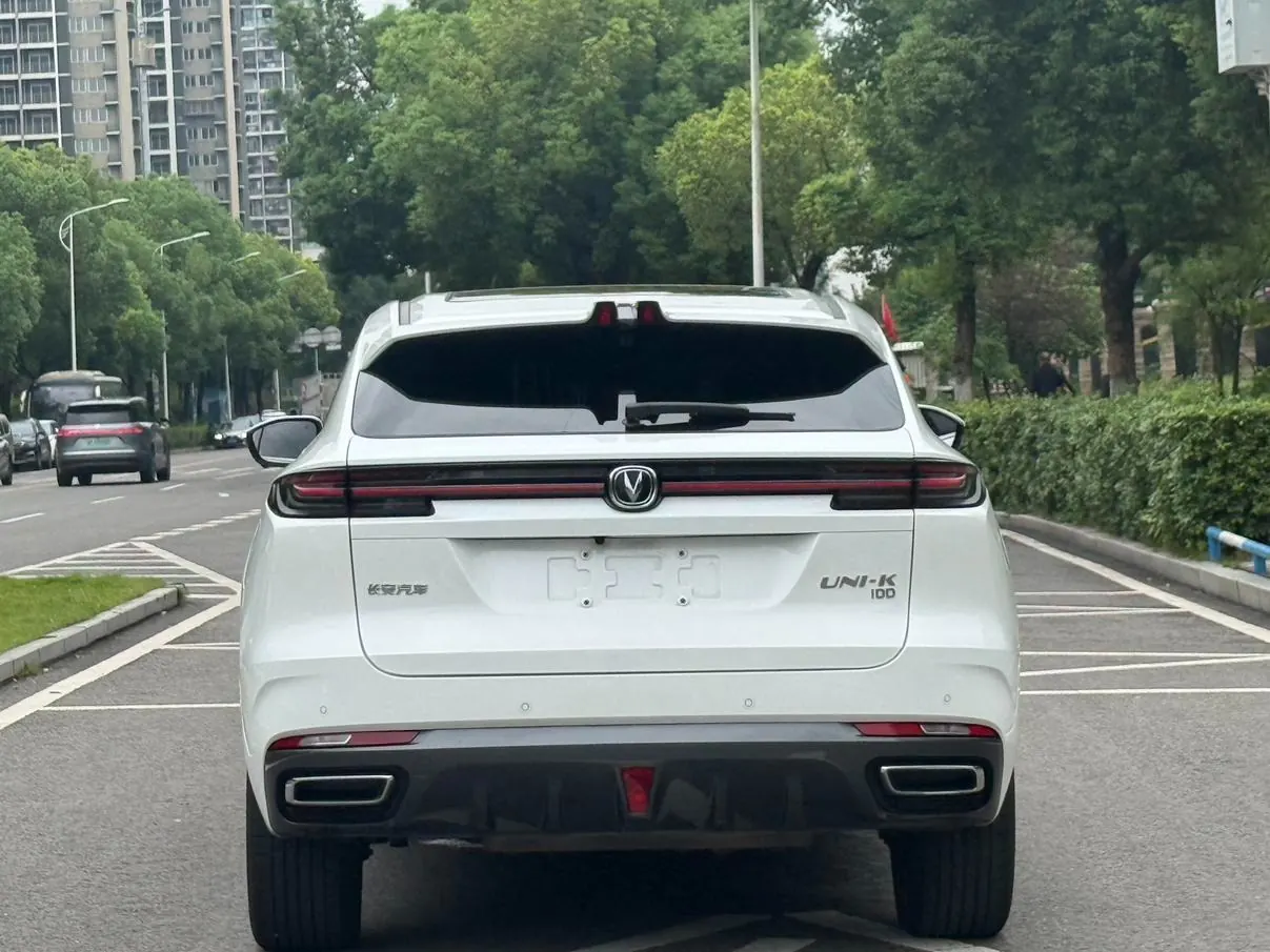 Changan UNI-K 1.5T 130km photo 5