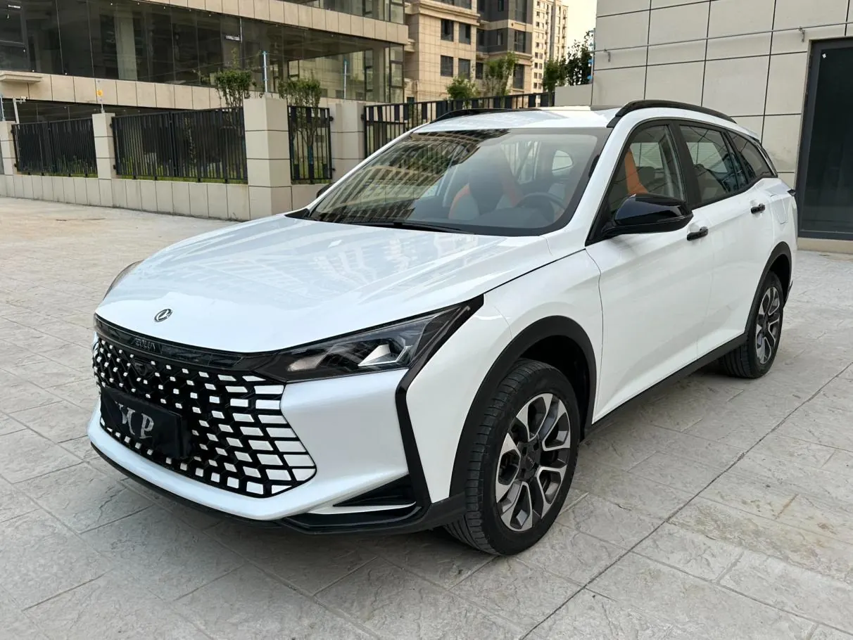 Dongfeng Aeolus YixuanGS 1.5L