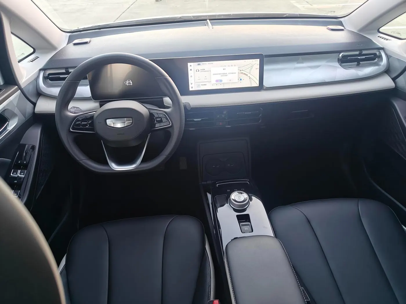 Geely Geometry E Firefly 401KM photo 11