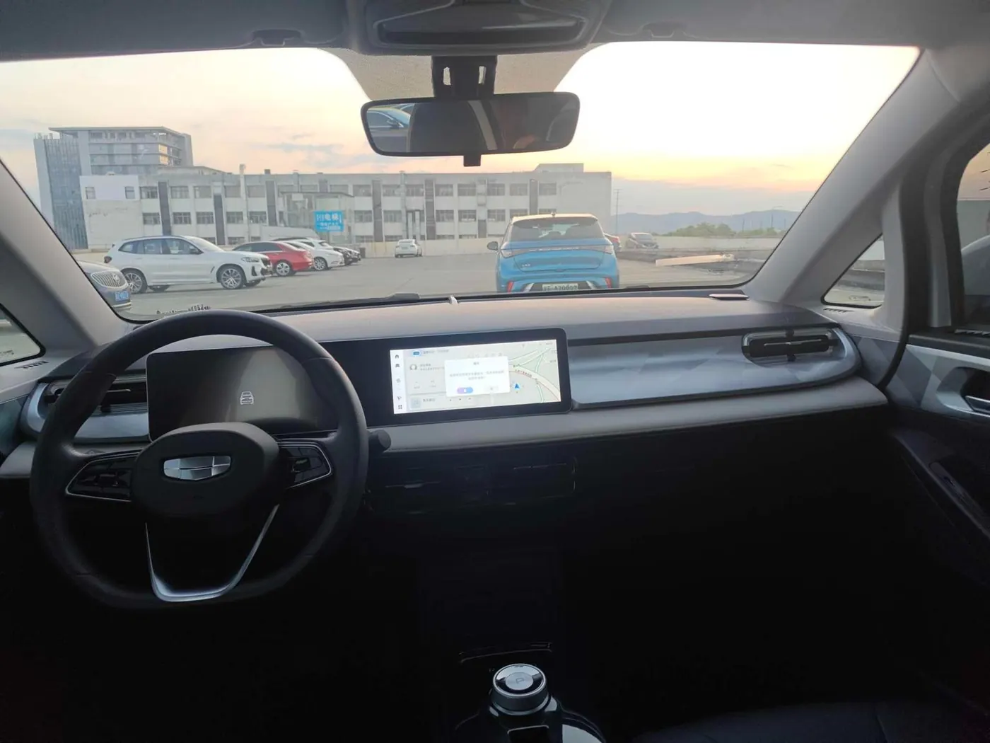 Geely Geometry E Firefly 401KM photo 12