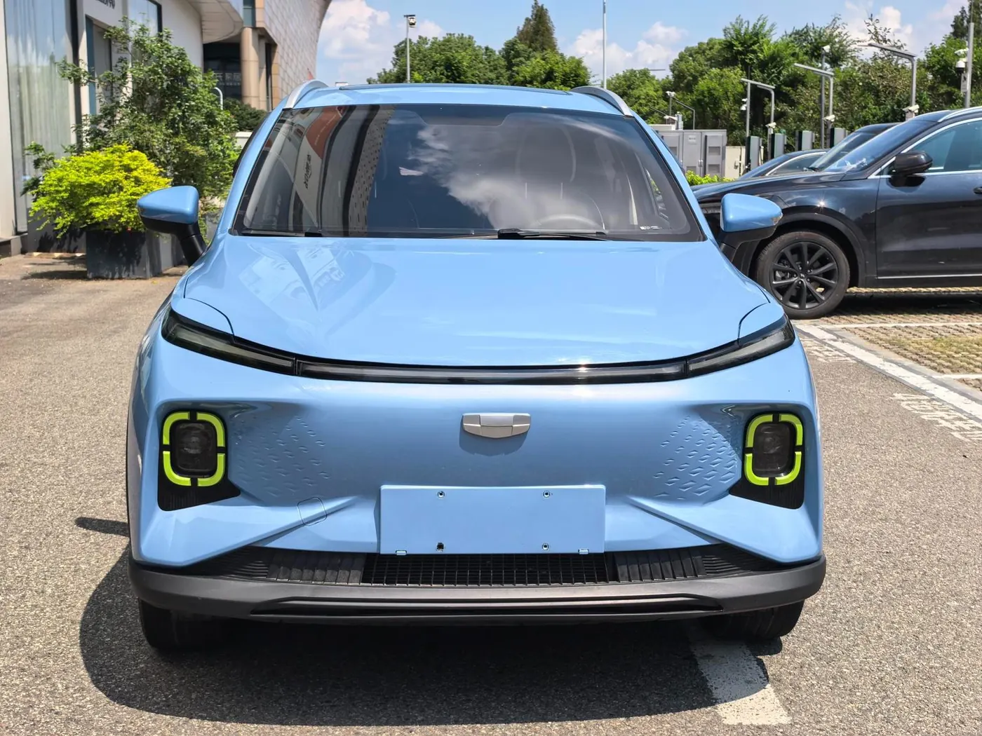 Geely Geometry E Firefly 401KM photo 3