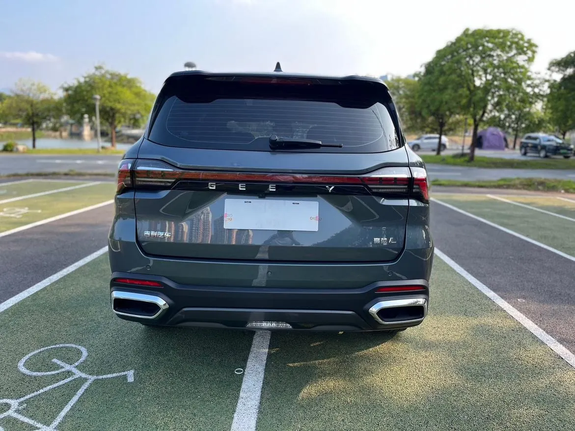 Geely Haoyue L 2.0TD photo 10