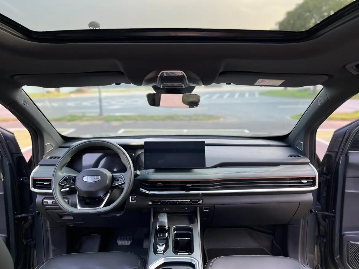 Geely Haoyue L 2.0TD photo 5