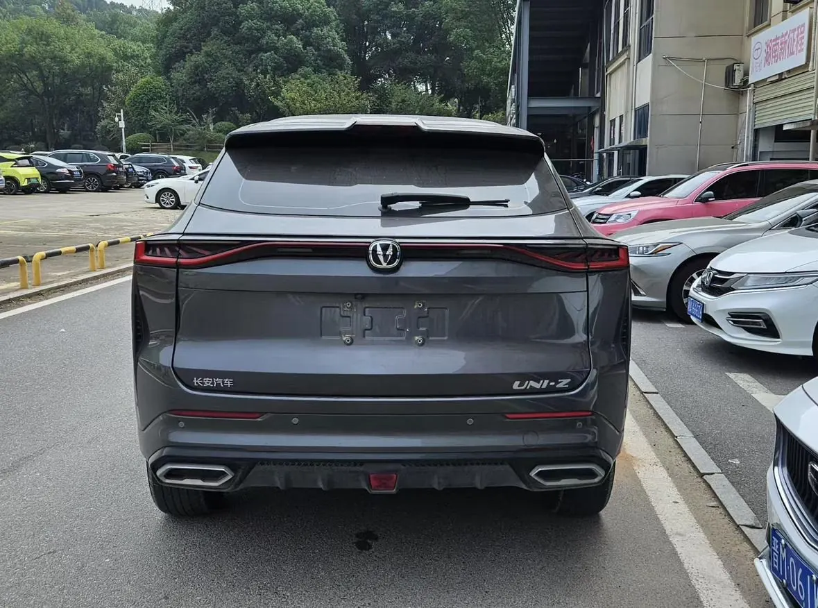 Changan UNI-Z iDD 125KM photo 9