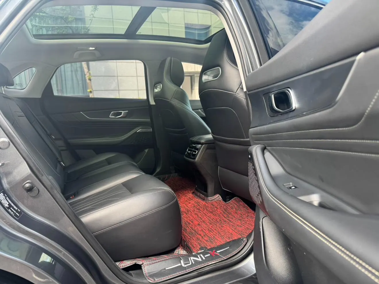 Changan UNI-K 2.0T photo 11
