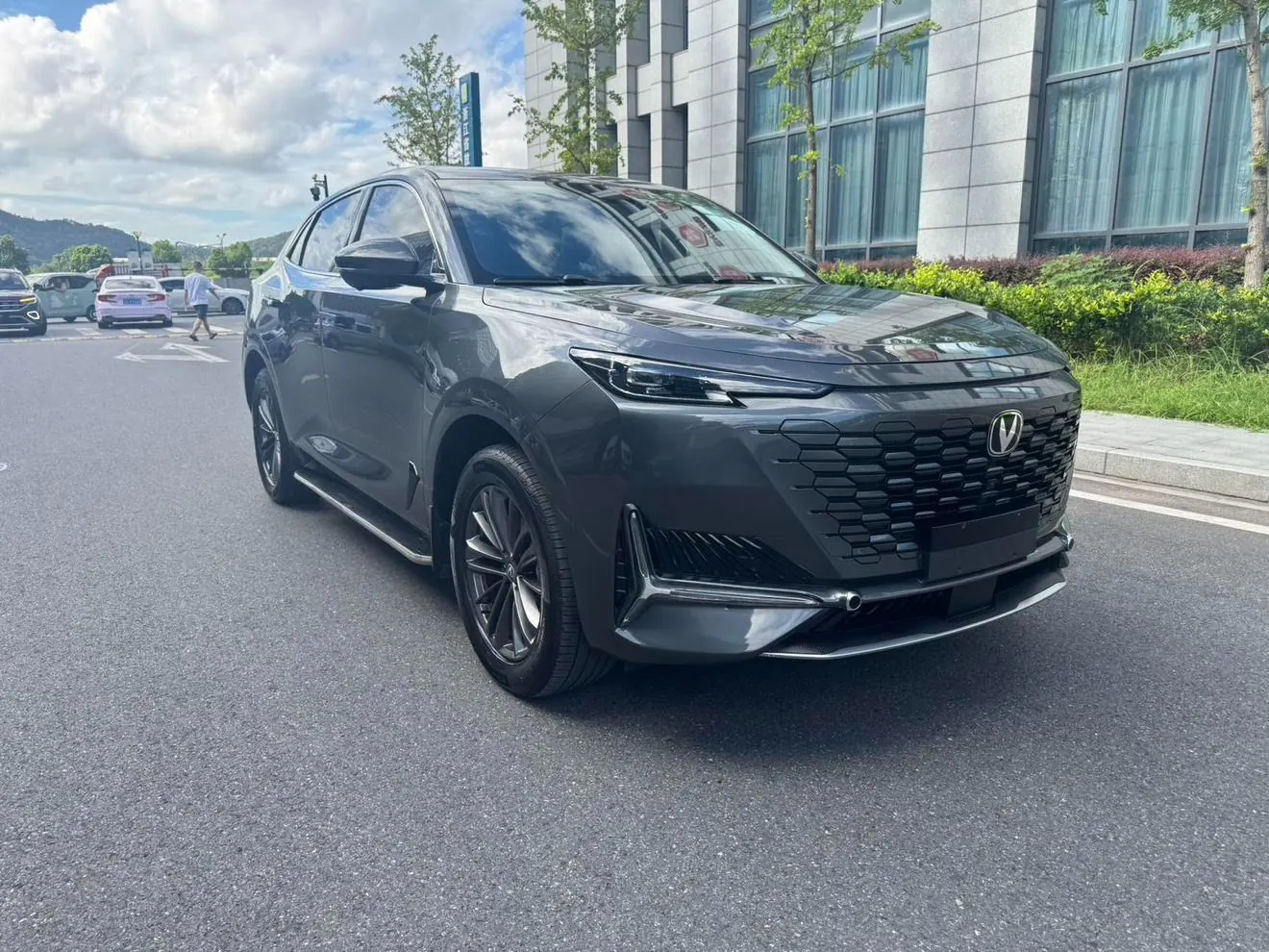 Changan UNI-K 2.0T photo 3