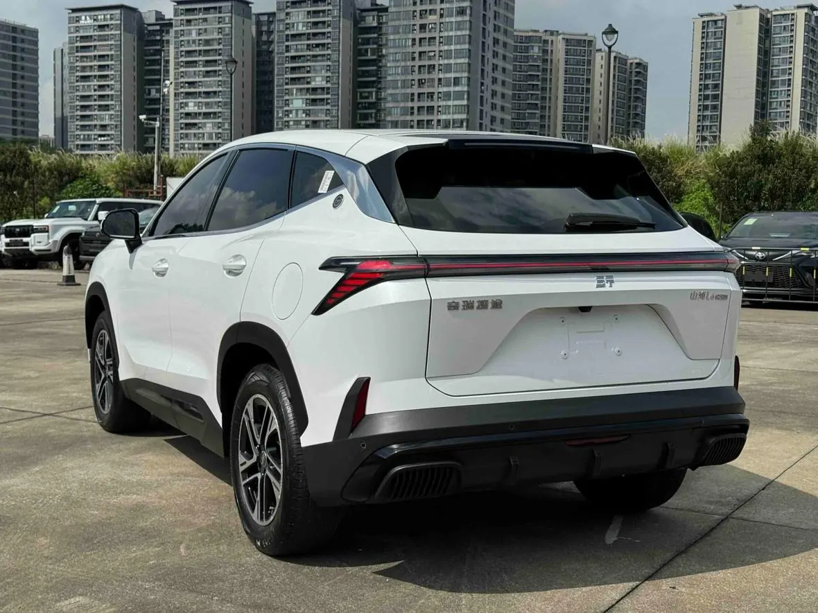 Jetour Shanhai L6 1.5TD MAX photo 7