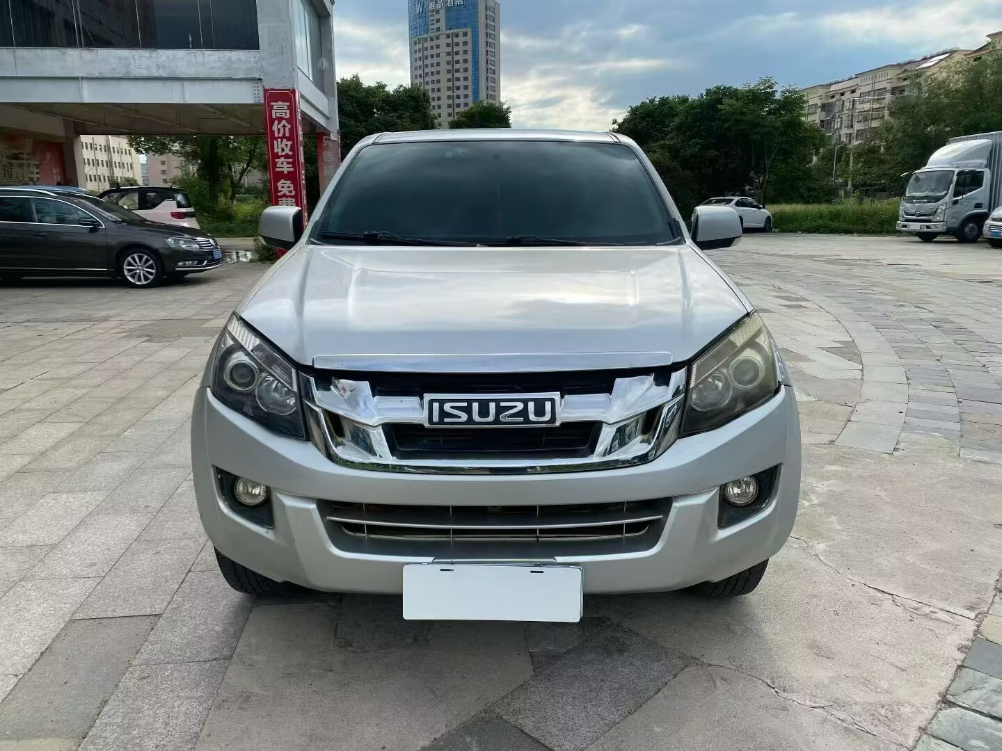2021 Isuzu Pickup