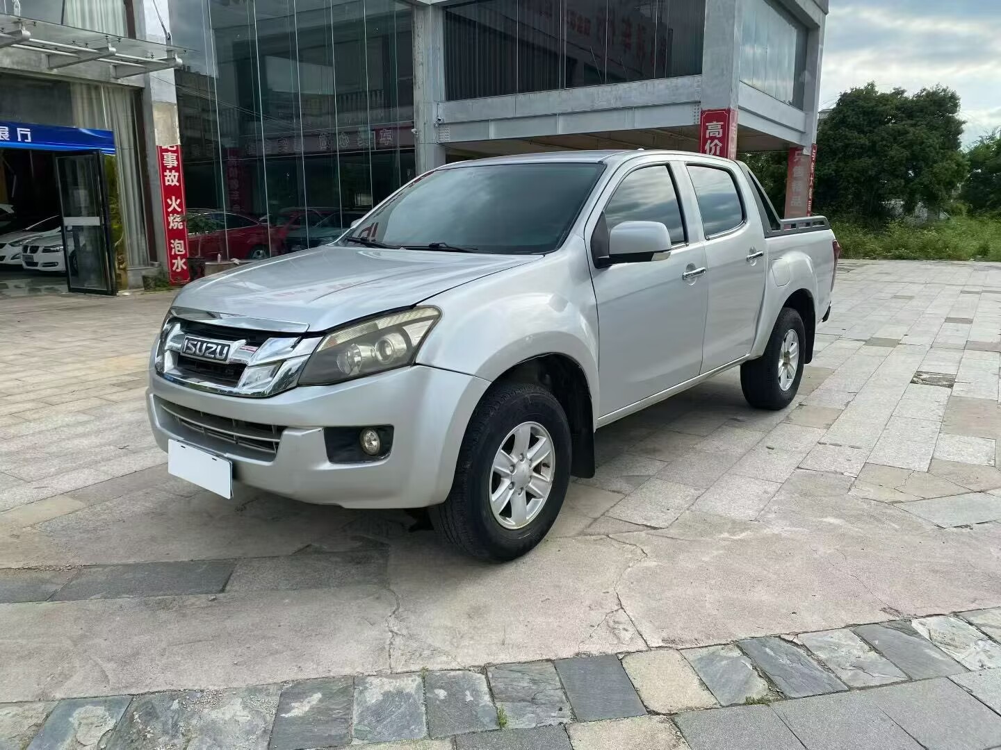 Used 2021 Isuzu Pickup Truck for Nigeria Ghana Africa