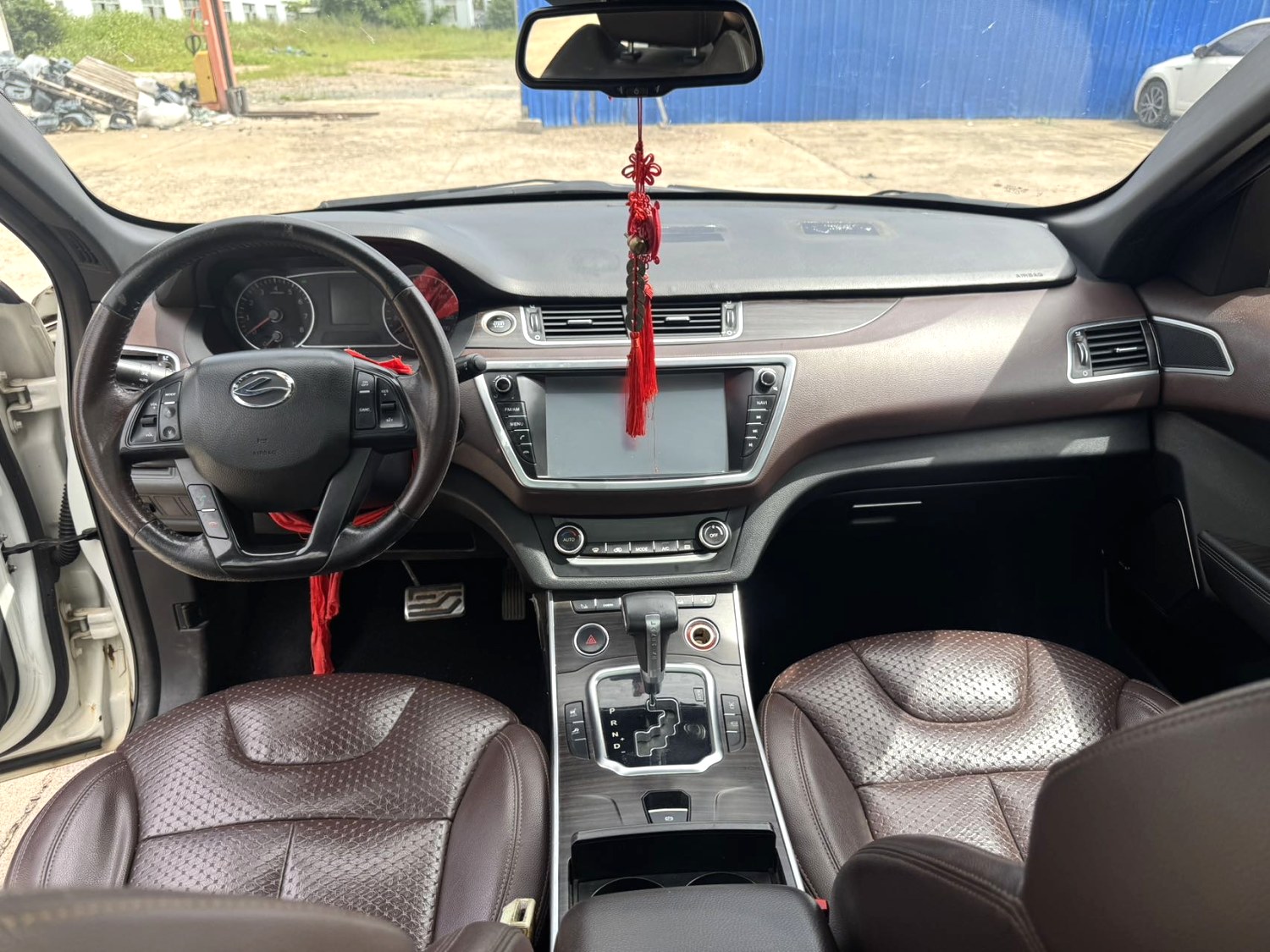 2017 Lufeng X7