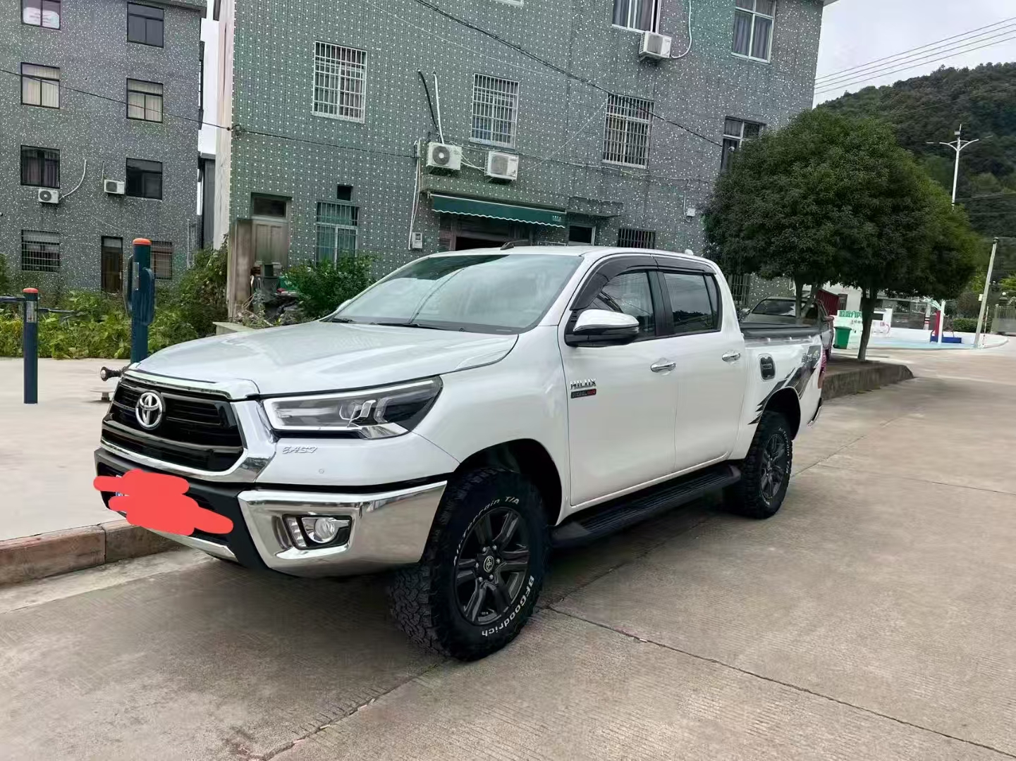 2024 Toyota Hilux 4WD Used Pickup for Ghana Nigeria